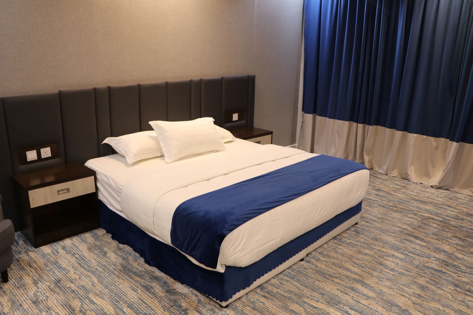 غرفتين وصالة