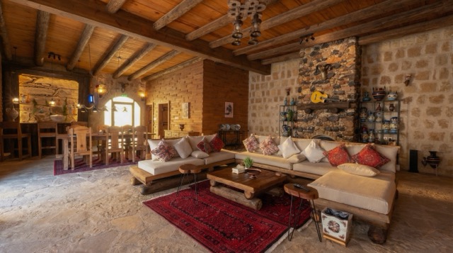 فيلا مع غرفتين صغيره - 101